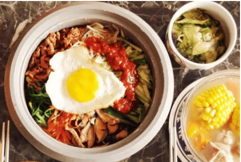 身版的满汉全席上班族都过来看看！麻将胡了电子游戏一个电饭煲煮出瘦(图1)