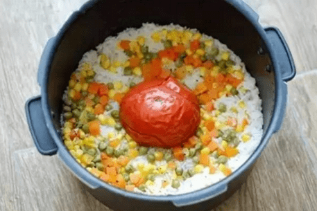 身版的满汉全席上班族都过来看看！麻将胡了电子游戏一个电饭煲煮出瘦(图3)